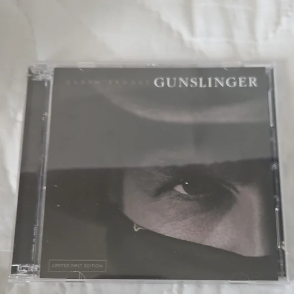 Garth Brooks The Ultimate Collection Box Set - Picture 6 of 8